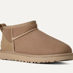 UGG Ultra Mini Boots – Chestnut – Women’s 8